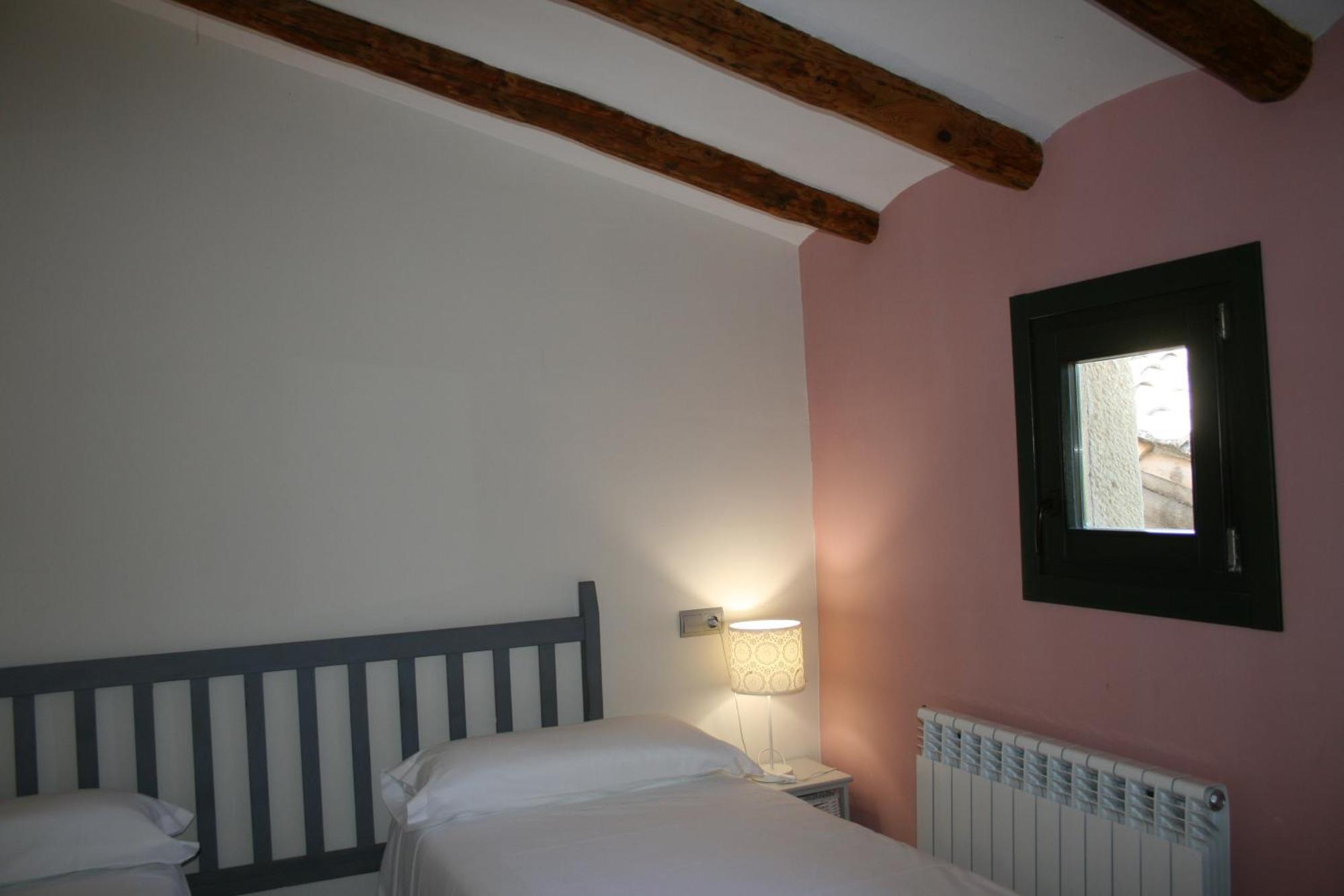 Maset Del Riu Guest House Valderrobres Ngoại thất bức ảnh